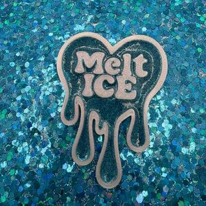 Blue Glitter Melting Heart Melt ICE Brooch